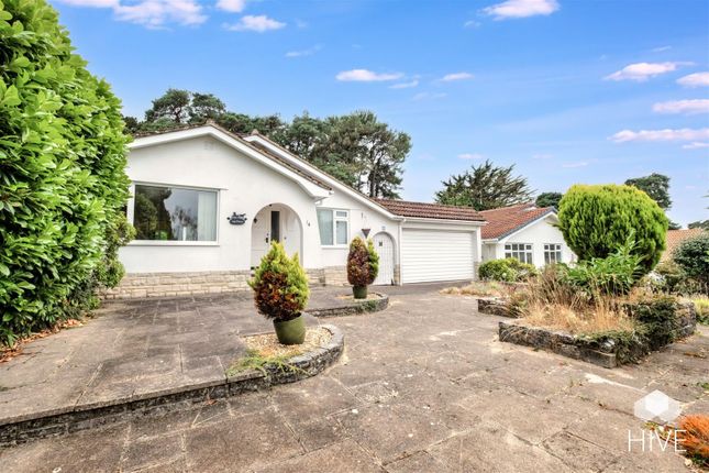 Woodacre Gardens, Ferndown BH22 3 bed bungalow for sale