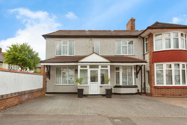 4 bedroom end of terrace house for sale