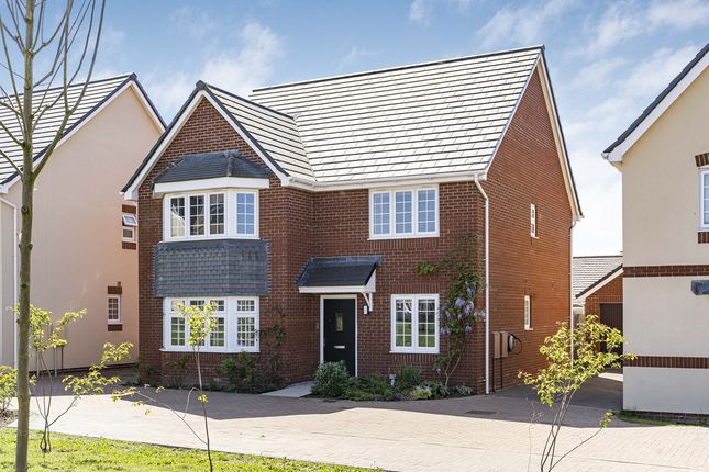Mary Shunn Way, Wantage, OX12 4 bed detached house for sale