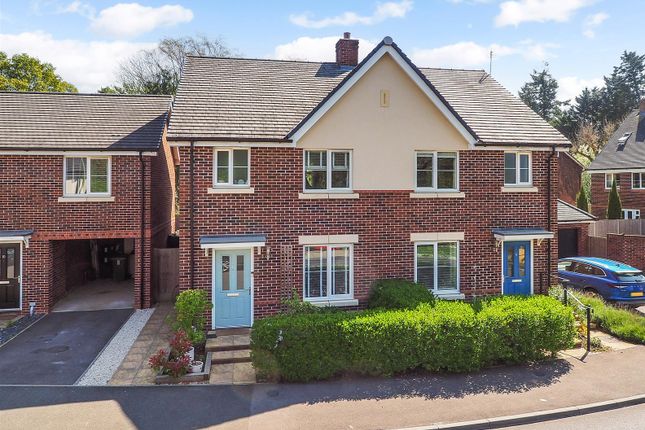Lowsley Farm Drive, Liphook 3 bed semi