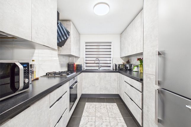 Juniper Court, Harrow HA3 2 bed apartment for sale