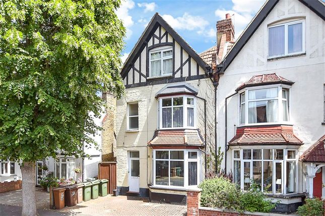 1 bed flat