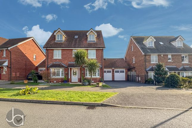 5 bedroom detached house for sale