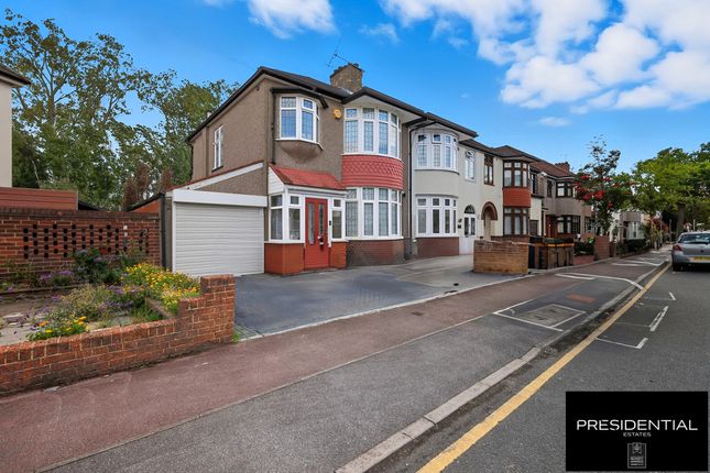 Barking IG11 3 bed end of terrace house for sale
