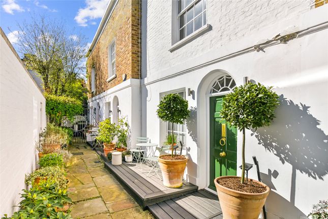 Upper Cheyne Row, London, SW3 3 bed end of terrace house for sale