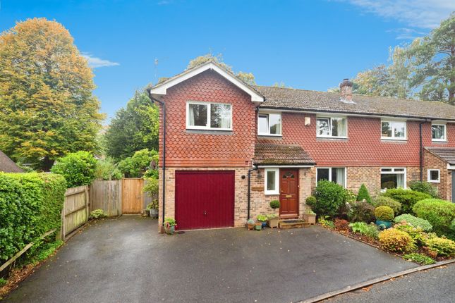 4 bedroom semi-detached house for sale