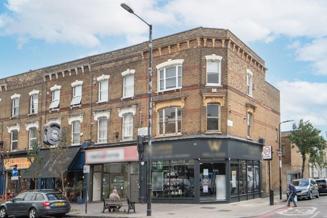 Stoke Newington High Street, London, N16 1 bed flat for sale