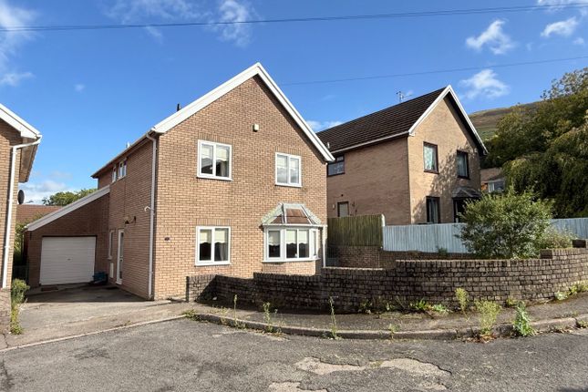 Derwen Deg Close, Abergavenny NP7 4 bed detached house for sale