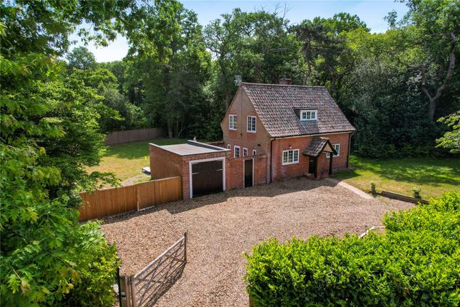 3 bed detached house