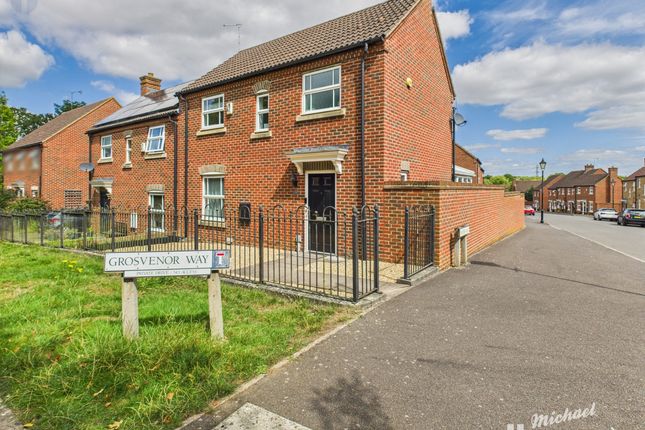 Grosvenor Way, Aylesbury... 3 bed semi