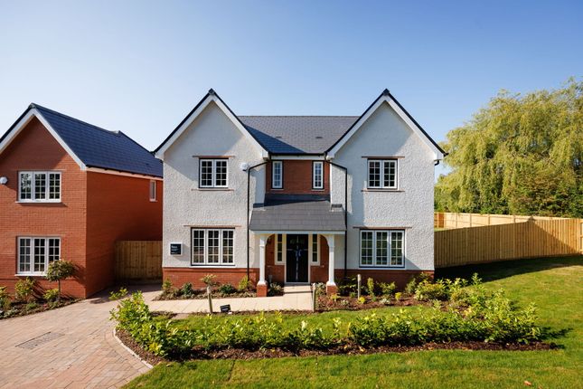 4 bed detached house