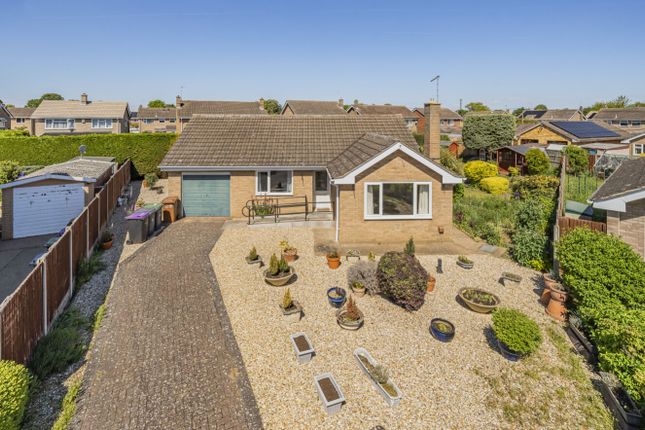 Jonathan Gardens, Sleaford... 2 bed detached bungalow for sale