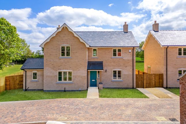 4 bed detached house