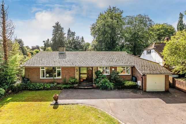 COBHAM ROAD, FETCHAM, KT22 3 bed detached bungalow for sale