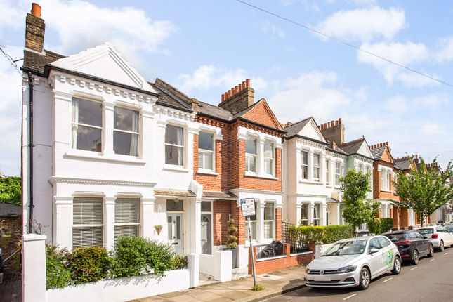 5 bedroom end of terrace house for sale