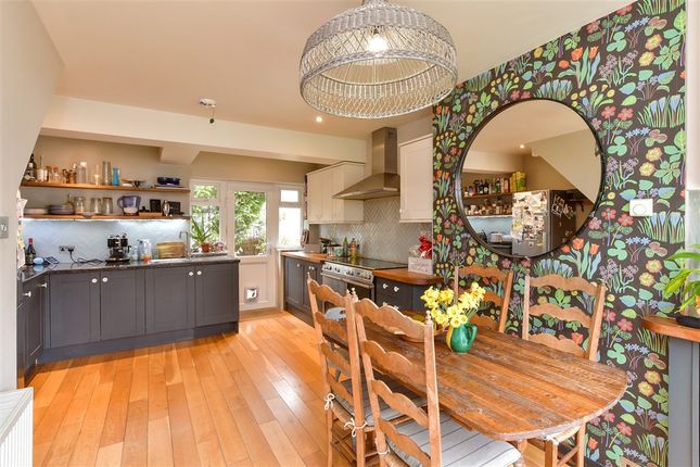 3 bed semi-detached house