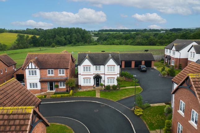 Damstead Park Avenue, Alfreton 4 bed detached house for sale