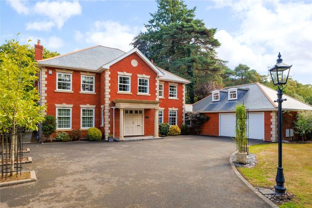 6 bedroom detached house for sale