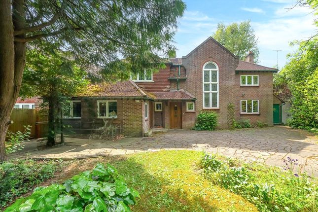 Hempstead Road, Hertfordshire WD17 5 bed detached house for sale
