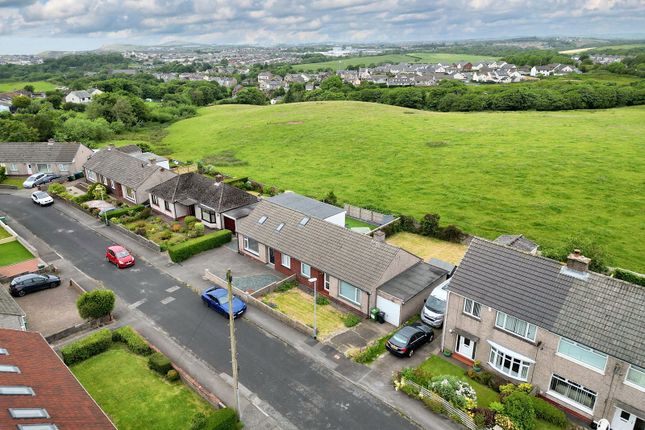 2 bedroom semi-detached bungalow for sale