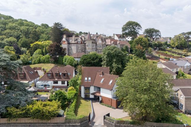 6 bedroom detached house for sale