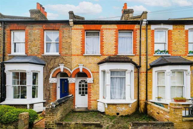 Ickworth Park Avenue, Walthamstow 2 bed terraced house for sale