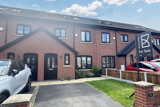 Hurstfield Road, Manchester M28 4 bed terraced house for sale