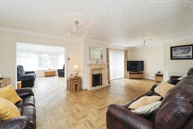 7 bedroom detached house for sale