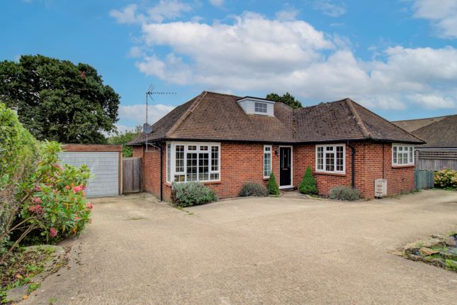 Hogg Lane, High Wycombe HP15 3 bed bungalow for sale