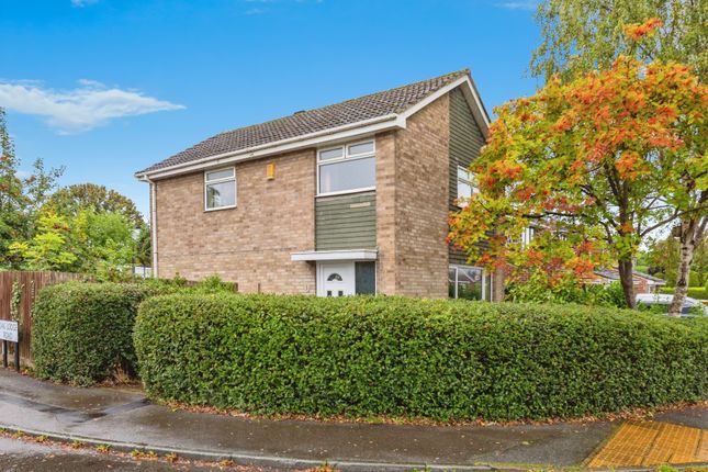 Oak Lodge Road, High Green, Sheffield 3 bed detached house for sale
