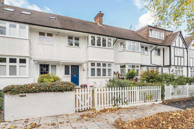 The Ridgeway, London, W3 3 bed terraced house for sale