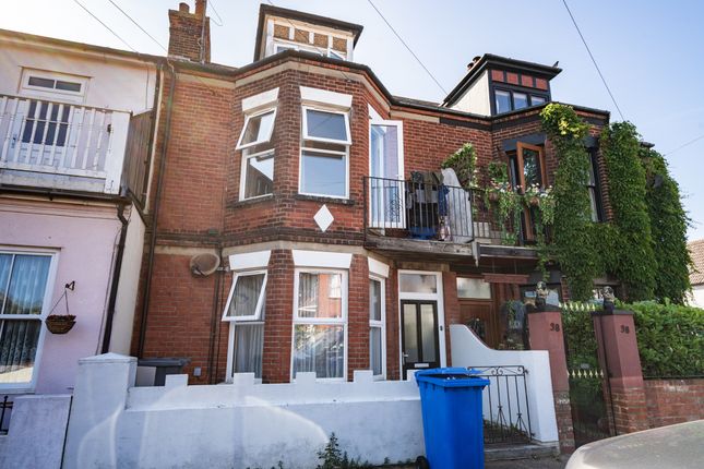 Manning Road, Felixstowe IP11 3 bed flat for sale