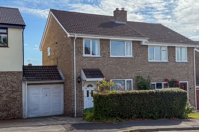 Pine Ridge, Newbury, RG14 3 bed semi