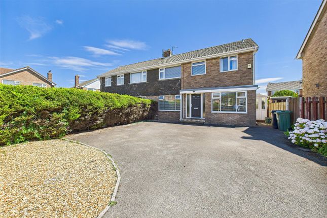 Almost immediate to Clevedon Seafront 4 bed semi