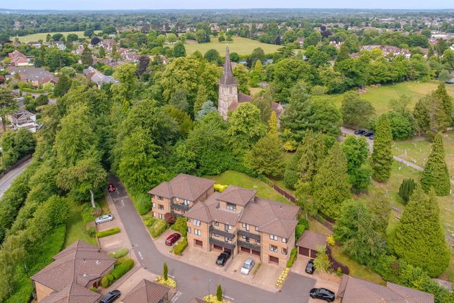 St. Mary's Mount, Caterham CR3 5 bed apartment for sale