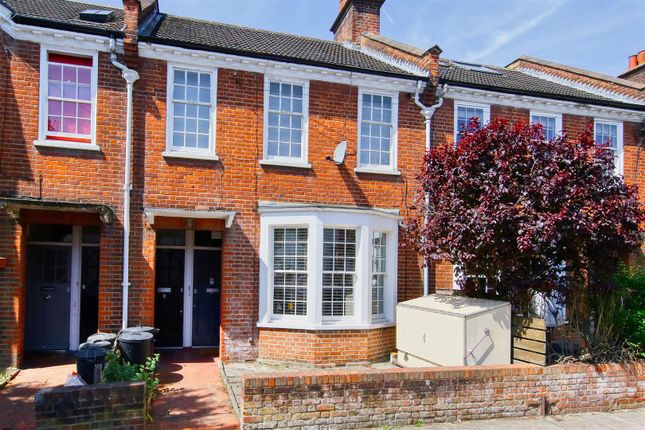 Swaby Road, London 2 bed maisonette for sale