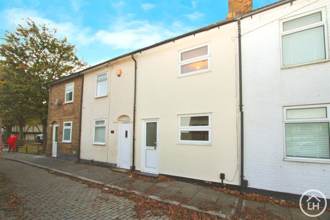 Cross Lane, Sittingbourne 2 bed terraced house for sale
