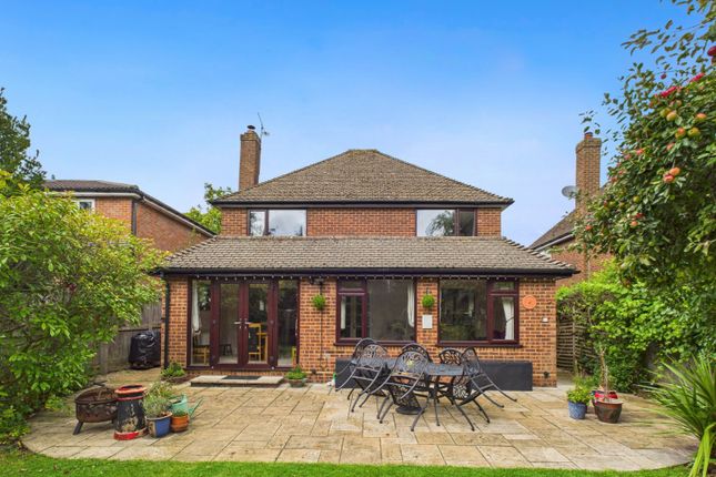 Cross Meadow, Chesham... 4 bed detached house for sale