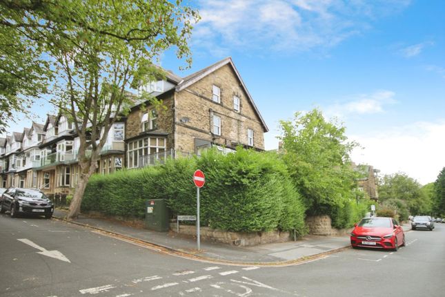 St. Marys Walk, Harrogate 3 bed flat for sale