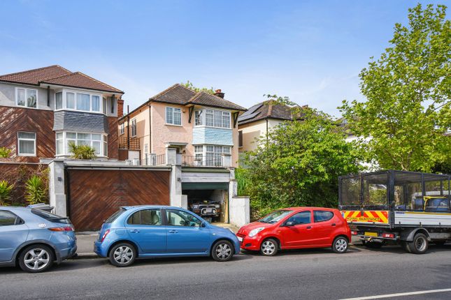 Dollis Hill Lane, London, NW2 4 bed detached house for sale