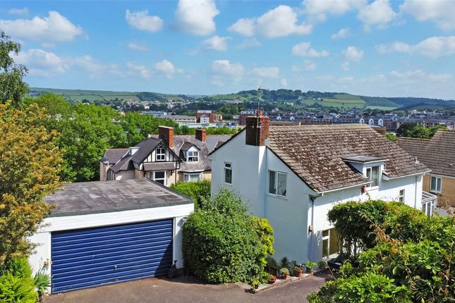4 bed detached house