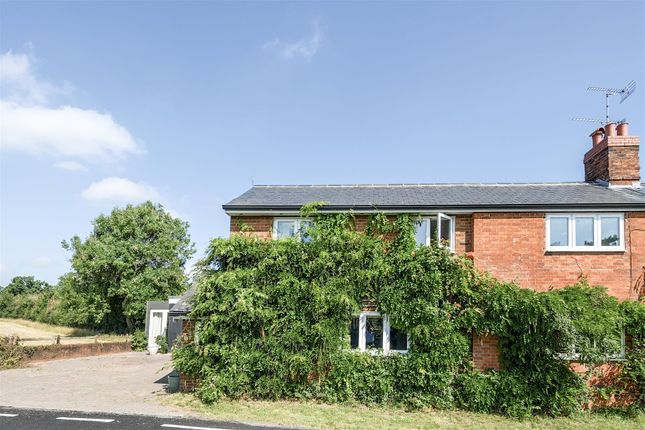 The Common, Bromham, Chippenham 3 bed semi