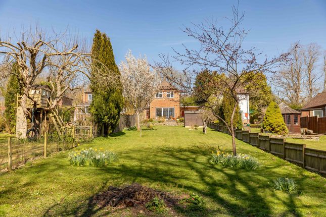 London Road, Forest Row RH18 3 bed detached house for sale
