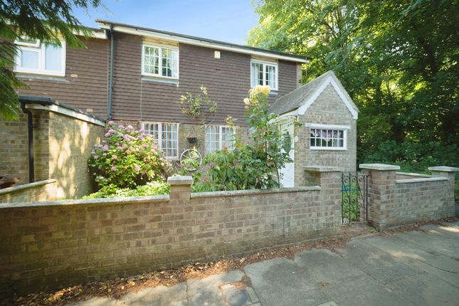 4 bedroom end of terrace house for sale