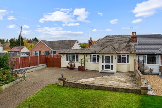 Redricks Lane, Sawbridgeworth CM21 3 bed semi