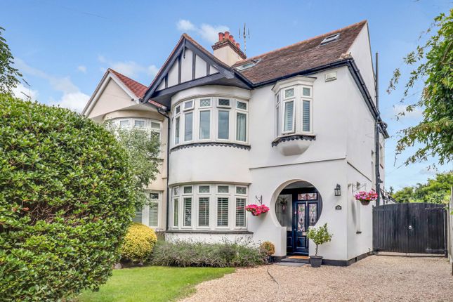 St James Avenue, Thorpe Bay SS1 4 bed semi