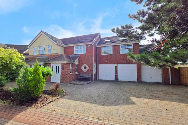 5 bedroom detached house for sale
