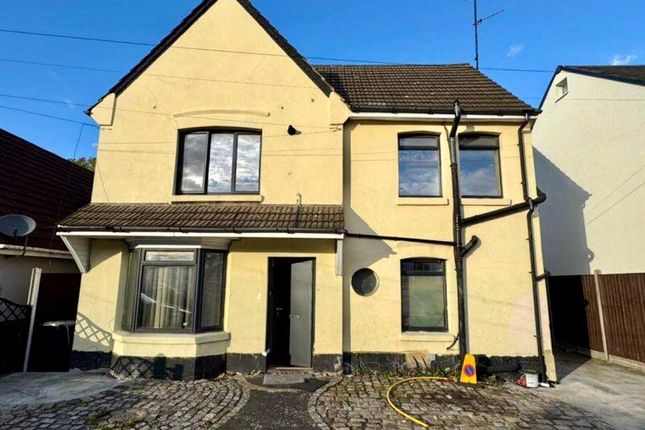 Dunstable Road, Luton, Bedfordshire 7 bed detached house for sale