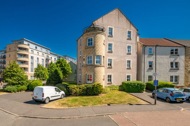 7/5 Newhaven Place, Edinburgh, EH6 2 bed flat for sale