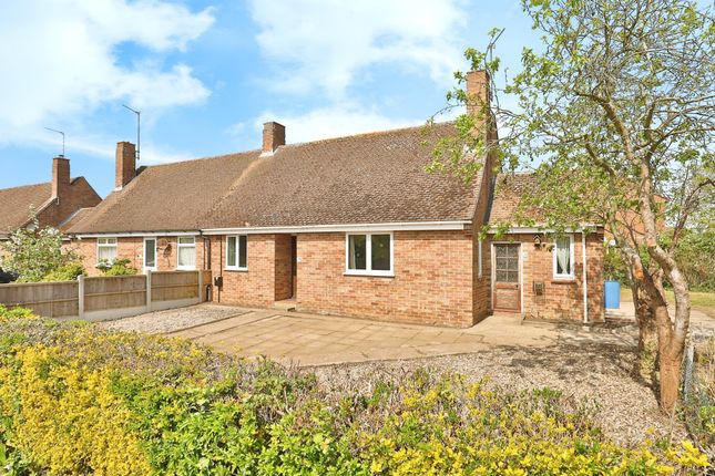2 bedroom semi-detached bungalow for sale